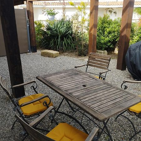 Le Gite De Pandore Arles Kültér fotó